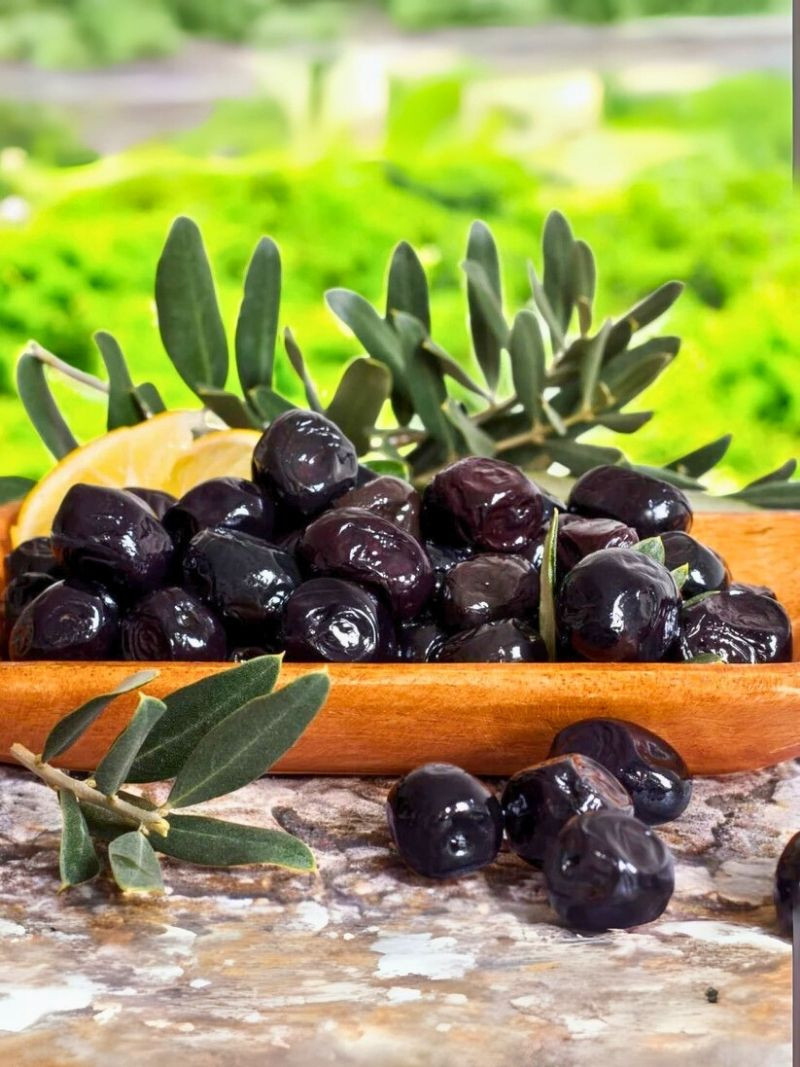 Siyah Köy Zeytini 1 kg.